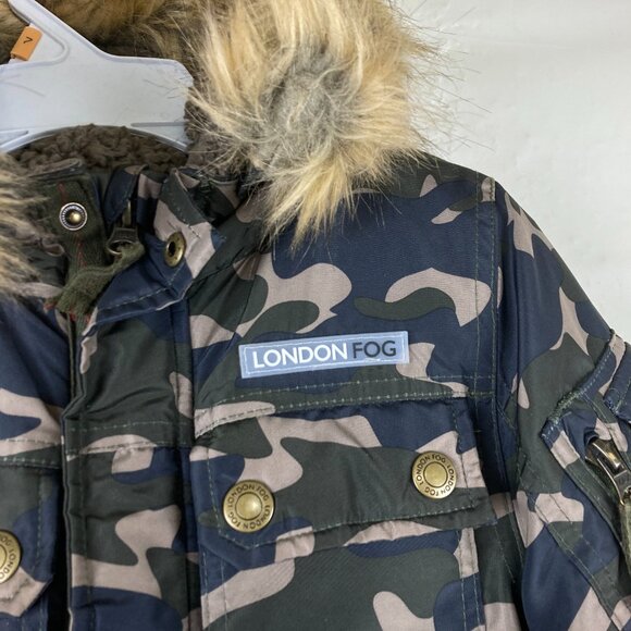 London Fog Boys sz 5 / 6 Camo Hooded Removable Faux Fur Winter Jacket - Picture 4 of 11